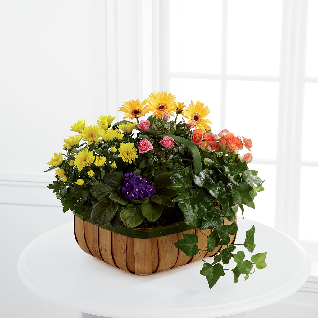 Gentle Blossoms Basket – Petal Pockets, Fontana CA