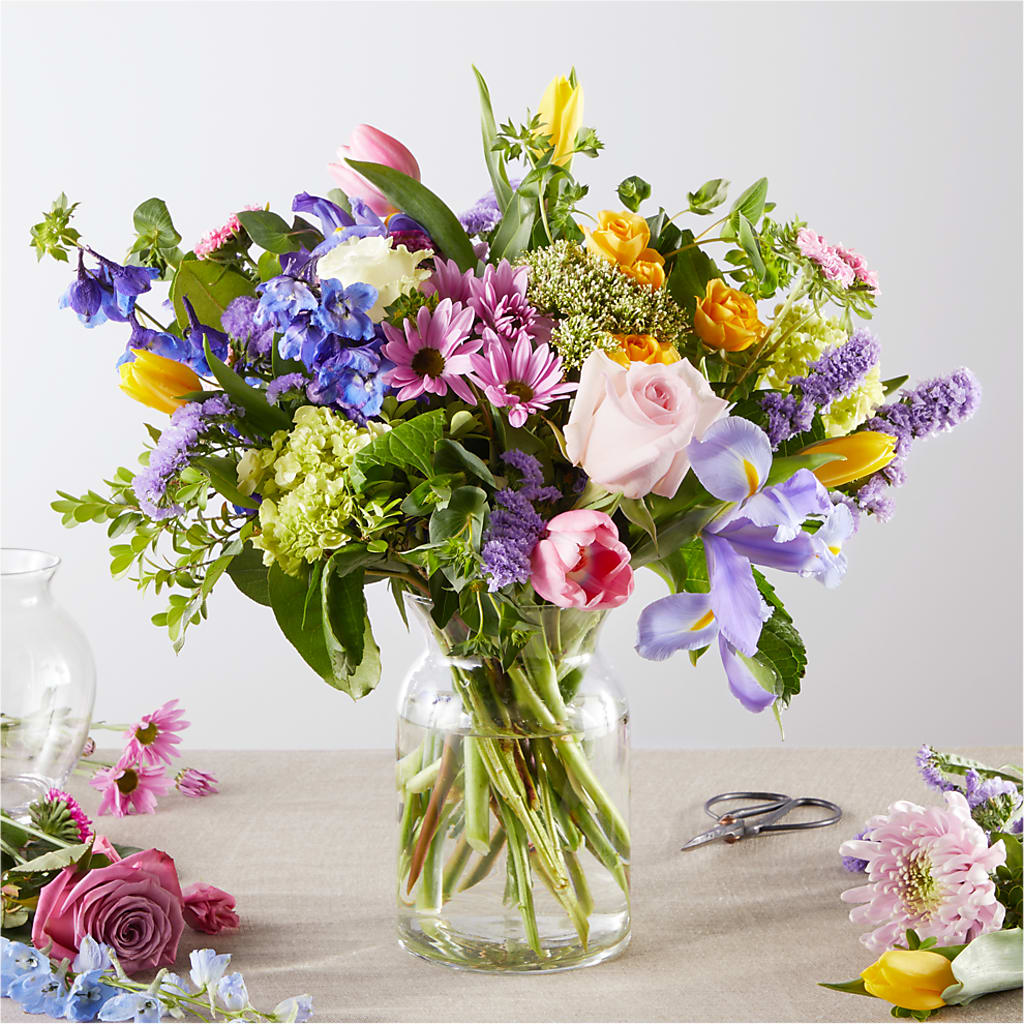 Pastel Tradition - A Florist Original – Petal Pockets, Fontana CA