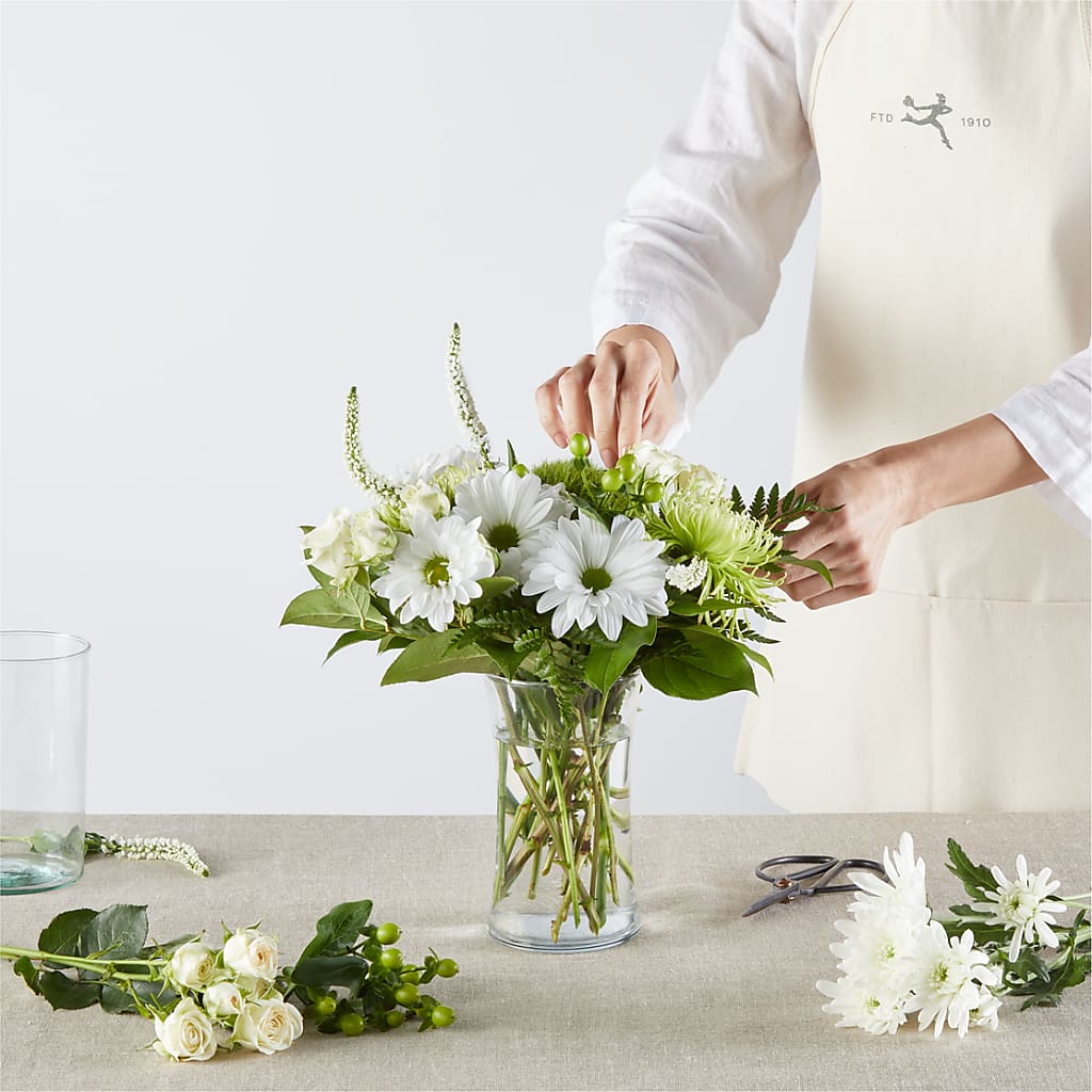 Irish Garden - A Florist Original – Petal Pockets, Fontana CA
