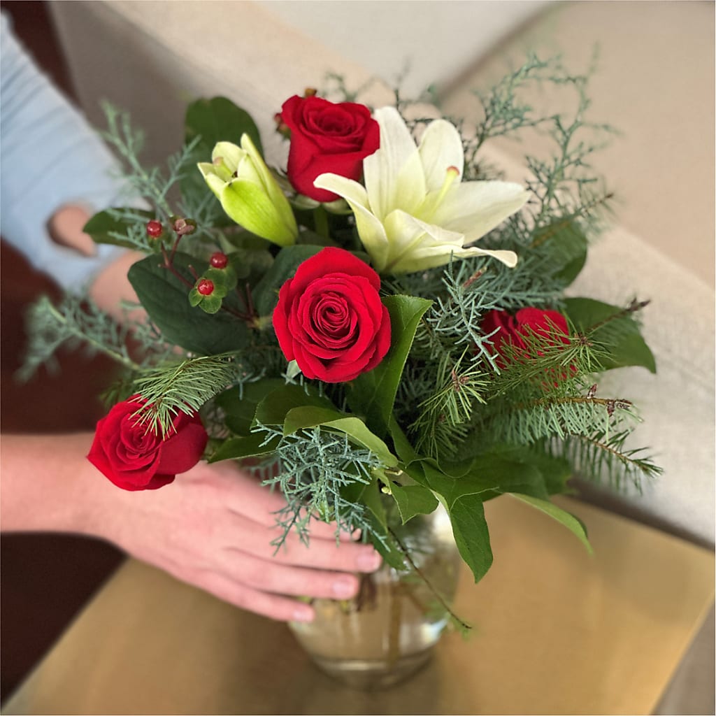 Glittering Lights Bouquet – Petal Pockets, Fontana CA