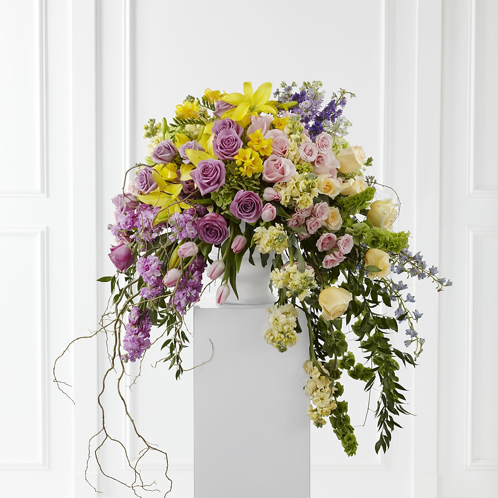 Display of Affection Arrangement – Petal Pockets, Fontana CA
