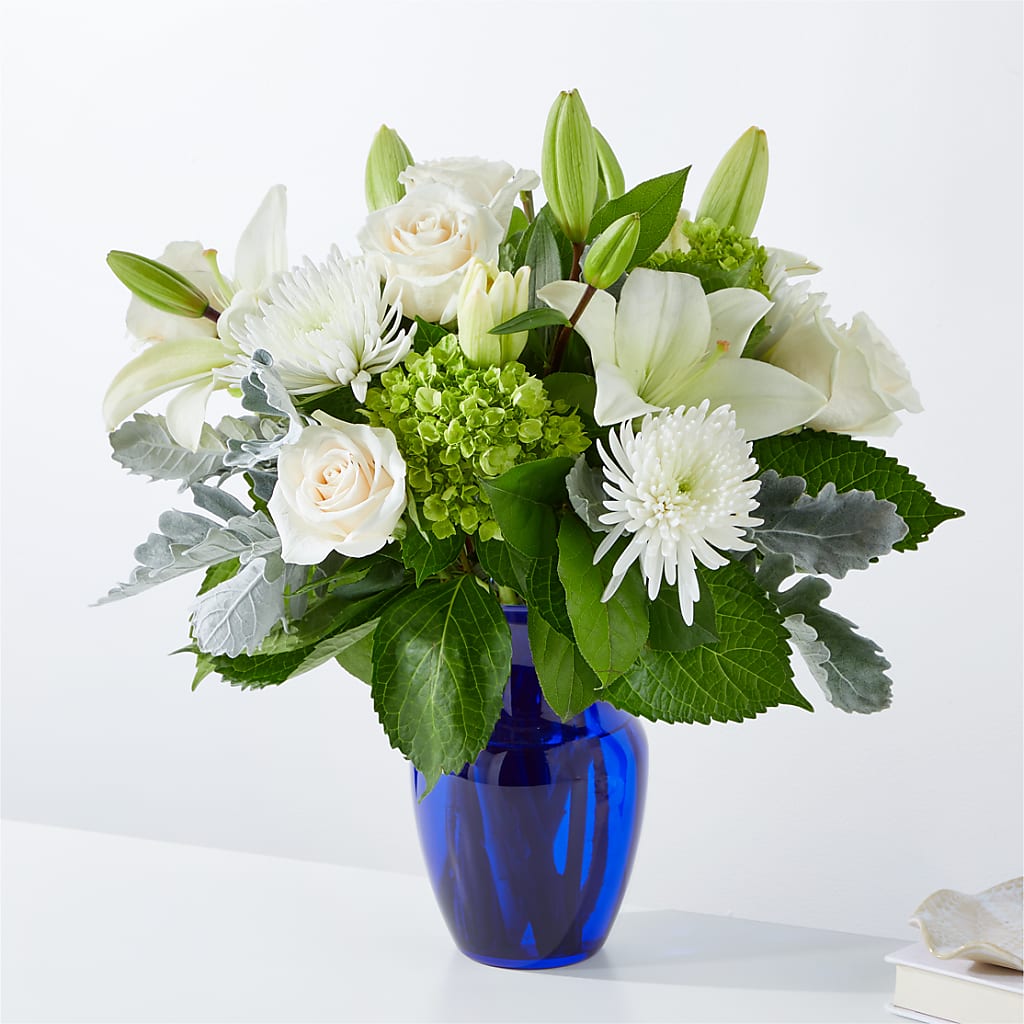 Snowy Dreams Bouquet – Petal Pockets, Fontana CA