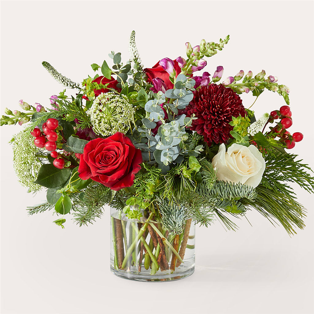 Cranberry Fizz Bouquet – Petal Pockets, Fontana CA
