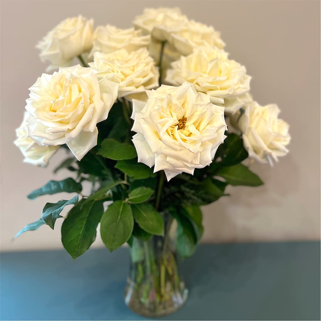 Long Stem Yellow Rose Bouquet –  Petal Pockets, Fontana CA