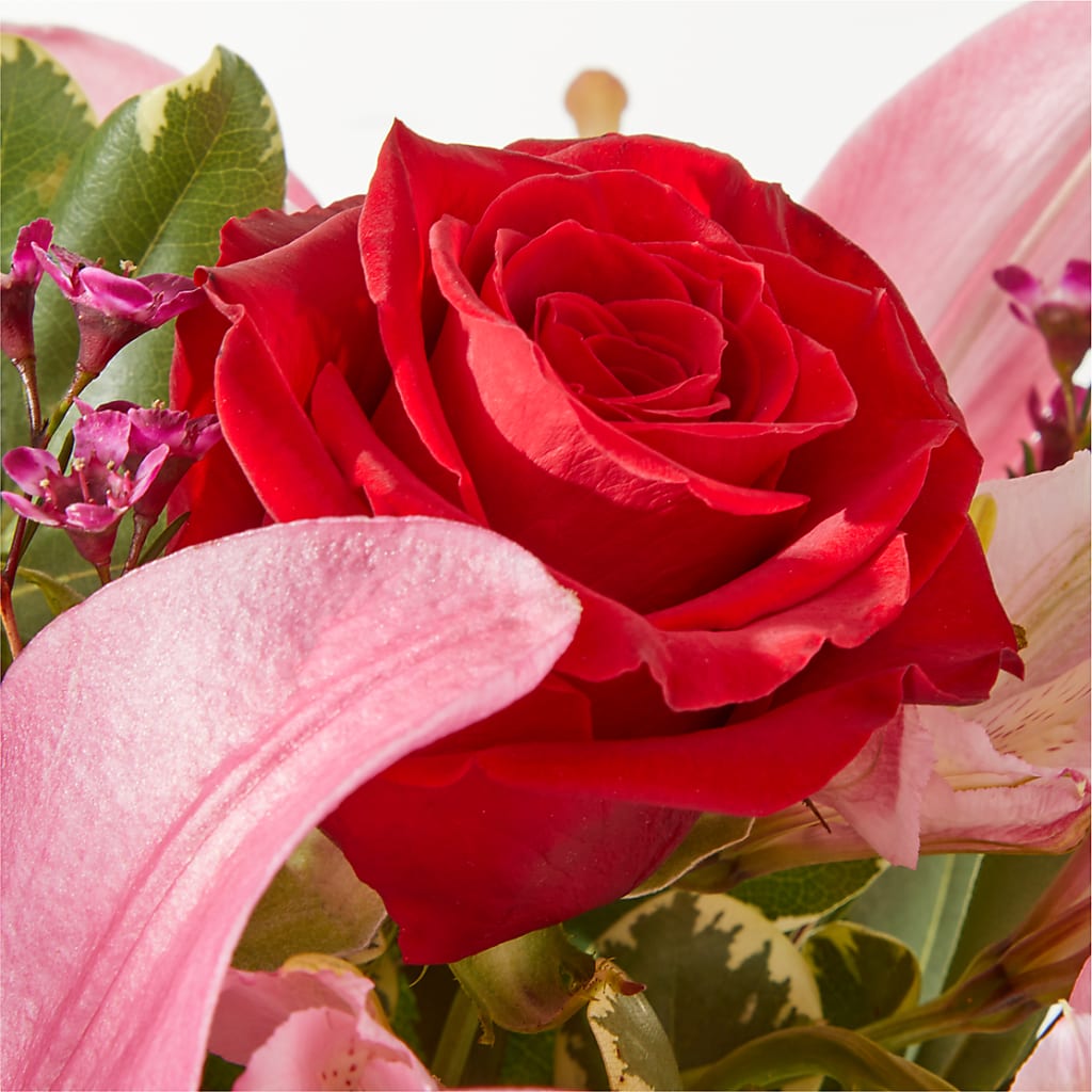 Lucky in Love Bouquet –  Petal Pockets, Fontana CA