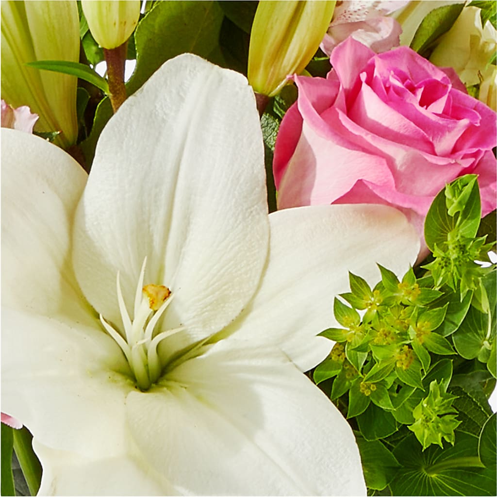 Fondly Bouquet –  Petal Pockets, Fontana CA